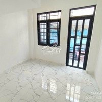 Chỉ 2 Tỷ Nhà Mới Ở Đ Hậu Giang, Quận 6, Sổ Hồng Riêng, 3 Tầng, 18M2`.