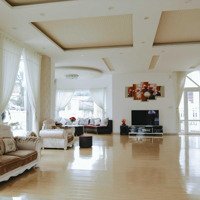 Bán Căn Villa Sân Vườn 2 Mặt Tiền Đường Lý Nam Đế Phường 8 Đà Lạt