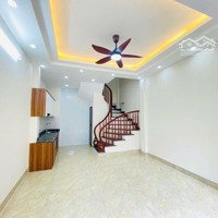 Cho Thuê Nhà Việt Hưng Long Biên 30M2 X 05 Tầng Giá Thuê 7.5 Tr