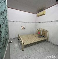 Cho Thuê 9X12M, 3 Phòng Ngủ Toilet Rộng, Sân Trong Nhà Rộng. Giá 4 Triệu2 Liên Hệ: 0909723201 (Chị Trà)