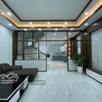 Cho Thuê Gấp Nhà Riêng Mới Toanh Tại Phố Đốc Ngữ 80M2X4T Thiết Kế Thông Sàn Giá Chỉ 25 Triệu/Tháng