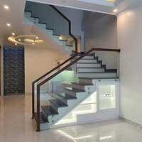 Bán Nhà Vũ Chí Thắng 65M2 Xây Độc Lập Ô Tô Vào Nhà