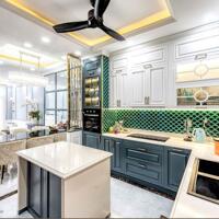 Cần tiền bán gấp căn nhà phố full nội thất  Verosa Park Khang Điền vị trí đẹp