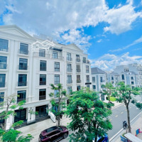 Cho Thuê Văn Phòng Sẵn Điều Hoà Giá Tốt Tại The Manhattan Vinhomes Grand Park