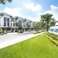 Cần tiền bán gấp căn nhà phố 6x16m, có nội thất Verosa Park Khang Điền vị trí đẹp.