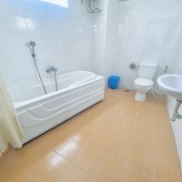 Căn Hộ 55M2, Có Ban Công, Full Nội Thất, Có Thang Máy Đường Minh Phụng