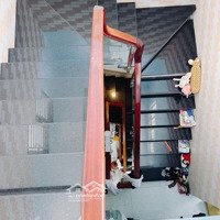 Hxh Dương Bá Trạc, Cầu Nguyễn Văn Cừ, F1 Q8. 4M X 15M, 5 Tầng.
