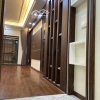 Nhà Đẹp Xây Mới, Hoàng Quốc Việt , Ngõ Nông ,Taxi 20M ,44M -4,75 Tỷ