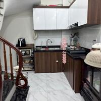 Rẻ nhất Long Biên. 33m2 x 5 tầng. Ngô Gia Tự MỚI ĐẸP Long Lanh, Ở NGAY chỉ hơn 2 tỷ