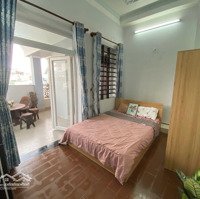 Siêu Phẩm Phòng Trọ Giá Siêu Rẻ Có Cả Ban Công Cực Rộng Ngay Tại Phường 15, Tân Bình