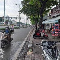Mặt Tiền Kinh Doanh Phạm Văn Đồng-Vỉa Hè 5M-Nhà Nát Không Có Gì Để Xem