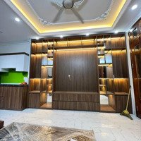 Bán Gấp ! Mặt Ngõ Nguyễn Đình Hoàn Ba Gác Đỗ Cửa, Ngõ Thông Kinh Doanh 47M2*4T
