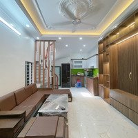 Bán Gấp ! Mặt Ngõ Nguyễn Đình Hoàn Ba Gác Đỗ Cửa, Ngõ Thông Kinh Doanh 47M2*4T