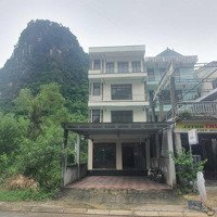 Cho Thuê Hotel Trục Chính Phố Tây Phong Nha Kiến Trúc Hiện Đại View Non Nước Hữu Tình.