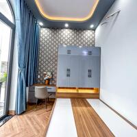 Nhà lầu mới Full nội thất hiện đại - Gần bệnh viện Đa Khoa Trung Ương