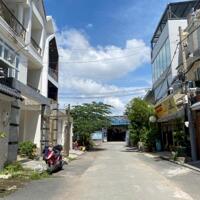 Bán Biệt Thự Minh Lan đường Thạnh Lộc 16, Quận 12 - Ngay ngã tư Ga giá 8,5 tỷ