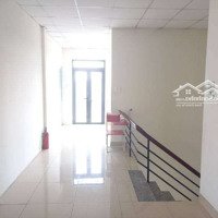 Nhà Trưng Nữ Vương Ngay Chợ Hóc Môn 10X50M 3 Lầu 30 Triệu