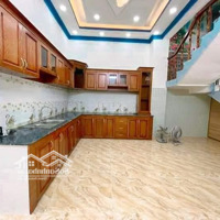 Siêu Phẩm 2 Căn Nhà Lầu Song Sinh. Diện Tích: 120M2(Mỗi Căn)Gần Tl10 Kcn Tân Đức (Tại Đức Hòa, Long An)