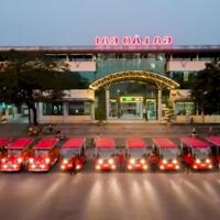 Bán gian hàng thương mại - Kiot 12m2 chợ du lịch Lào Cai, 240 triệu sẵn sổ đỏ. Liên hệ: 0362125566