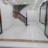 Cho Thuê Nhà Nguyên Căn Mp Lương Định Của - Đống Đa, 55M2 X 4 Tầng, Mt5M, Giá 22 Triệu