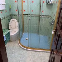 Cho Thuê Căn Hộ Mặt Phố Ngõ Huế 65M2, Chia 2 Ngủ, 01 Wc, Giá Bán 12 Triệu/Tháng. Nhà Có Thang Máy.