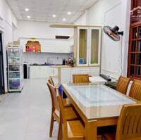 Bán căn Biệt Thự mặt tiền đường Võ Dõng - Nha Trang - Để lại đầy đủ nội thất - Giá cực tốt
