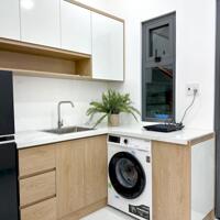 Căn hộ full nội thất máy giặt riêng ban công cửa sổ lớn có thể ở liền ngay mặt tiền Đoàn Như Hài quận 4