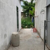 Cho thuê nhà lầu mới xây kdc Hồng Loan