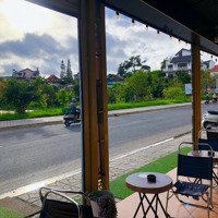 Cần Sang Lại Quán Caffe + Sân Bóng, Đang Kinh Doanh, Mặt Tiền Đường Chính