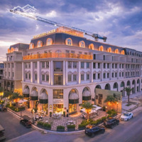 Khách Sạn Full Nội Thất Tiêu Chuẩn 5 Sao Ngay Biển Bảo Ninh Quảng Bình