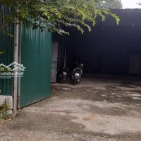 Cho Thuê Nhà Xưởng Kho Bãi 150M2 Giao Thông Thuận Tiện Xa Khu Vực Dân Cư