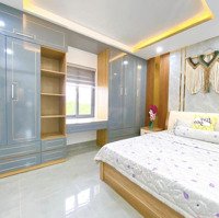 Chỉ Với 1 Tỷ Khách Hàng Đã Sở Hữu Ngay Nhà 1 Trệt 1 Lầu, 80M2, Sổ Hồng Riêng. Tại Trung Tâm Bến Lức