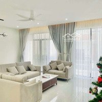 Cho Thuê Biệt Thự Sân Vườn 3 Phòng Ngủfull Nội Thất Cao Cấp Gần Biển