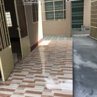 Nhà Ở 160M2 , 2 Phòng Ngủ Đường Ngô Gia Tự