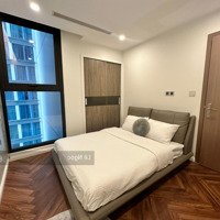 Cho Thuê Căn Hộ Chung Cư Đẳng Cấp Tòa M1 Vinhomes Metropolis, 3Pn/115M2 Full Đồ Mới