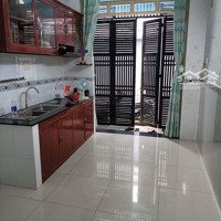 Bán Nhà Đường Bà Hom Quận 6, Đúc 1 Trệt 1 Lửng 2 Lầu St