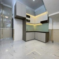 Nhà 60M2 Gần Chợ Gò Đen, Bến Lức, Sổ Sẵn Sang Liền Tay, 1 Trệt 1 Lầu Dọn Vào Ở Ngay Chỉ Với 1Tỷ