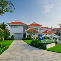 Chuyển Nhượng Căn Biệt Thự Ocean Villas, 2 Phòng Ngủ, 28.5 Tỷ. Liên Hệ: 0903 407 925 Hương