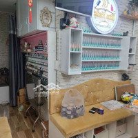 Bán Nhà Có Tiệm Nail Chợ Nhật Tảo. Q10