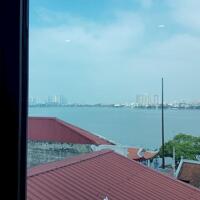 Cho thuê căn hộ dịch vụ tại Quảng Khánh, Tây Hồ, 60m2, 1PN, ban công view hồ sáng thoáng, đầy đủ nội thất mới hiện đại