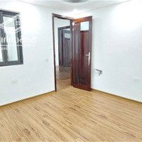 Bán Tầng 1 Tập Thể Vĩnh Hồ, 75M2, Sổ Đỏ, Kinh Doanh, Hai Mặt Ngõ