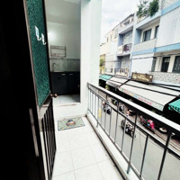 Duplex Năm Châu Có Bancon Rộng Tách Bếp