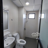 Cho Thuê Căn Góc 64M2 ( 2 Phòng Ngủvà 2Wc) Có Máy Lạnh, Máy Nước Nóng