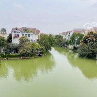 Bán Nhanh Đầu Hồi, 2 Mặt Tiền To, Gần 600M2, 140 Tỷ, Sông Thoáng , Vinhomesriverside 093.25.33333