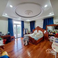 Biệt Thự 5 Tầng Có Thang Máy Khu Vip Eaon Tân Phú 6X20M Khu Phố Nhà Giàu Chỉ 12.X Tỷcó Thương Lượngchính Chủ