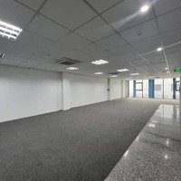 Cho Thuê Văn Phòng Đường Trần Hưng Đạo, Quận 5.Diện Tích70M2 - 121M2 - 162M2 Giá Thuê Chỉ 240K/M2