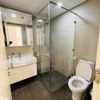 Bán Ch 107 Trương Định 55M2, 1 Phòng Ngủ Có Bancon Hướng Đn, Để Lại Nt, Sổ Hồng Lâu Dài. Giá Bán: 4.5 Tỷ