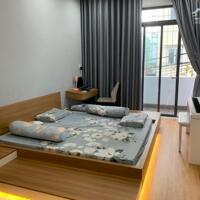 Bán căn nhà 4 mê 3 mặt thoáng kinh doanh VIEW BIỂN siêu đẹp - Sát Nguyễn Tất Thành - Full nội thất xịn