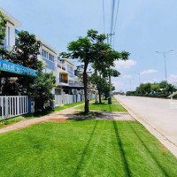 Giá Rẻ Nhất Thị Trường - Biệt Thự Đường Nguyễn Thị Tư, Phú Hữu, Q9 - Đường 40M Vỉa Hè 10M