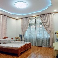 Biệt Thự Khu Compound Hồng Thái Ngay Phổ Quang Khu Vip Sân Bay - 438M2 - 3 Tầng - Giá Chỉ 57 Tỷ